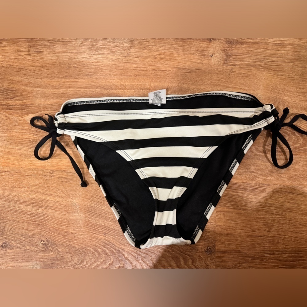 Mossimo black and white stripe bathing suit bottoms​​​​​​